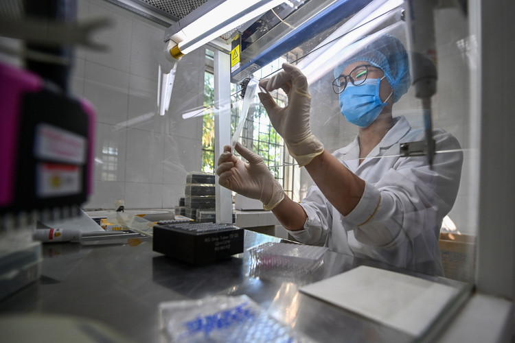 Trung tam xet nghiem Covid-19 anh 5