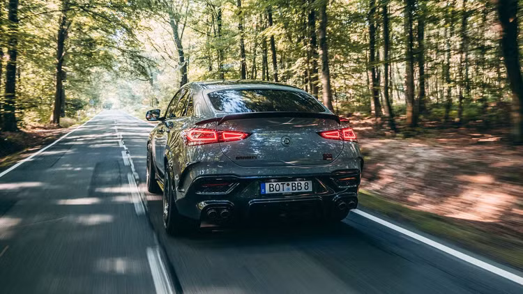Mercedes GLE Brabus 900 Rocket đánh bại Lamborghini Urus nhờ gói độ khủng - 7