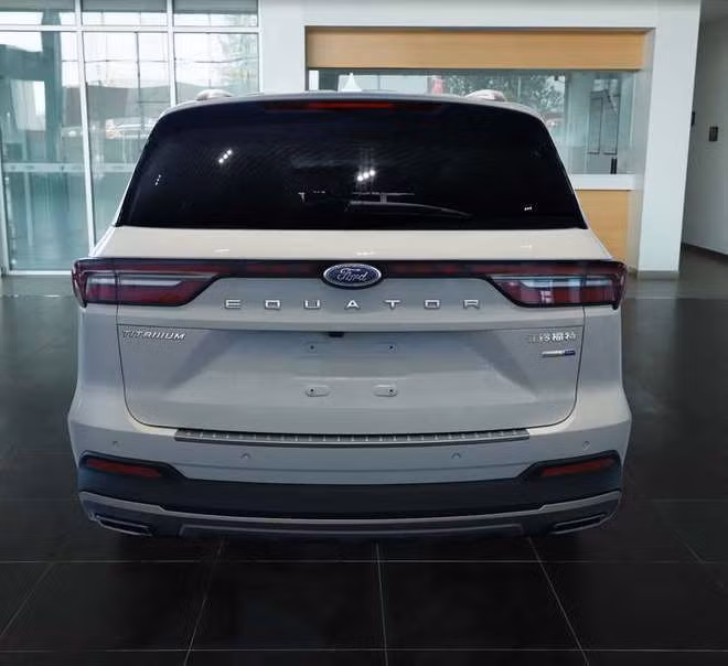 Lộ ảnh Ford Equator - đối thủ Toyota Highlander tại Trung Quốc - ảnh 10