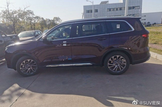 Lộ ảnh Ford Equator - đối thủ Toyota Highlander tại Trung Quốc - ảnh 11