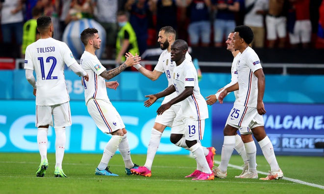 Bo Dao Nha vs Phap anh 12