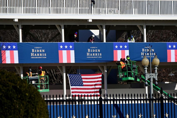 nham chuc ong Biden anh 2