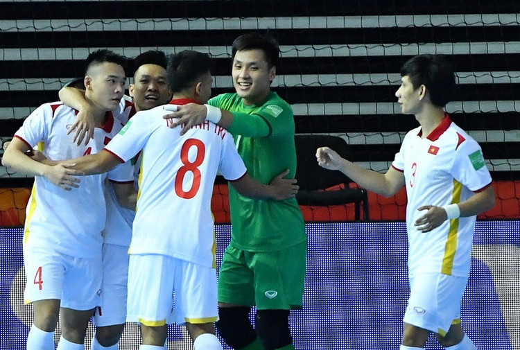 Tuyển futsal Việt Nam trông chờ tấm vé vào vòng 1/8 cho 1 trong 4 đội hạng ba có thành tích tốt /// Quang Thắng 