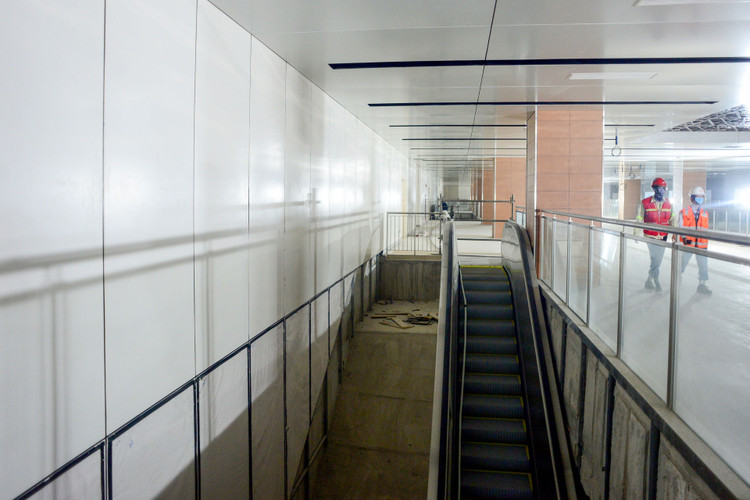 Xâm nhập 2 ga ngầm tuyến metro số 1 - 4