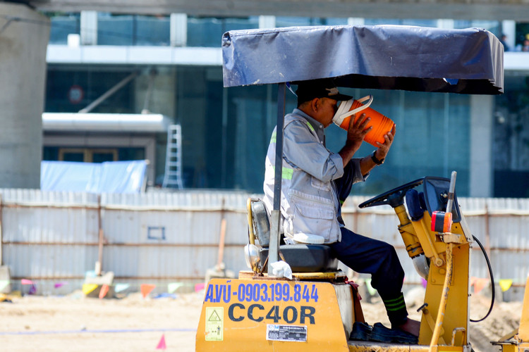 Xâm nhập 2 ga ngầm tuyến metro số 1 - 1