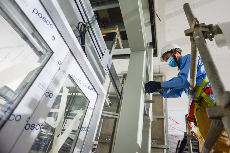 Xâm nhập 2 ga ngầm tuyến metro số 1 - 16