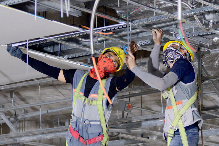 Xâm nhập 2 ga ngầm tuyến metro số 1 - 7