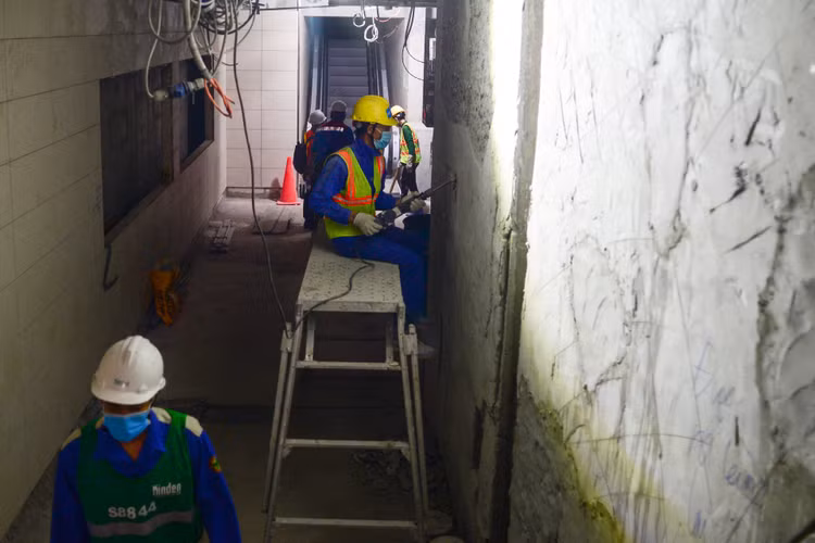 Xâm nhập 2 ga ngầm tuyến metro số 1 - 19