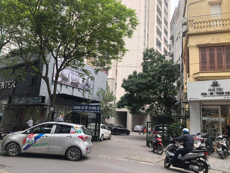 Hà Nội: Nữ giúp việc rơi từ tầng 11 chung cư - 1