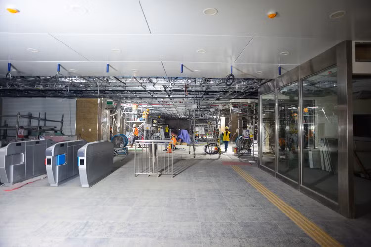 Xâm nhập 2 ga ngầm tuyến metro số 1 - 5