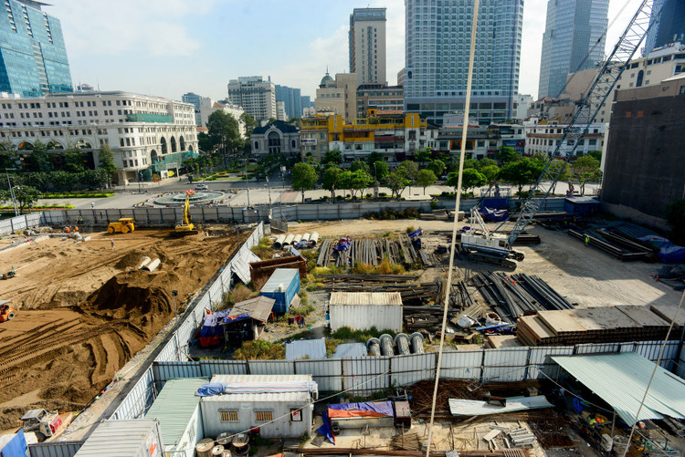 Xâm nhập 2 ga ngầm tuyến metro số 1 - 9