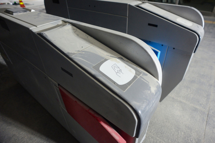 Xâm nhập 2 ga ngầm tuyến metro số 1 - 6