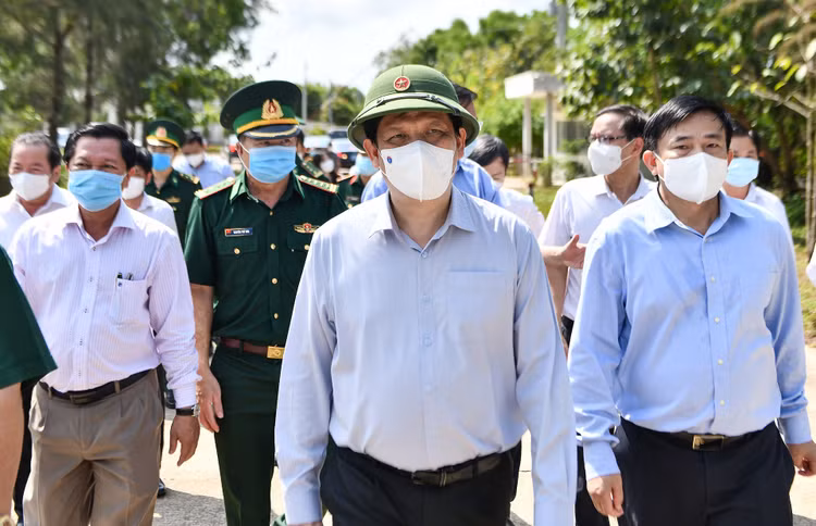 Tham luc luong chong Covid-19 o Ha Tien anh 1