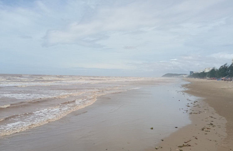 Thanh Hóa: Bão số 2 gây mưa to, gió lớn ở nhiều khu vực - 5