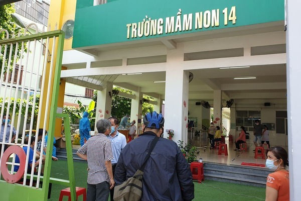 Một khu vực bầu cử có 2 ca nhiễm Covid-19, TP.HCM lấy mẫu hơn 2.000 người