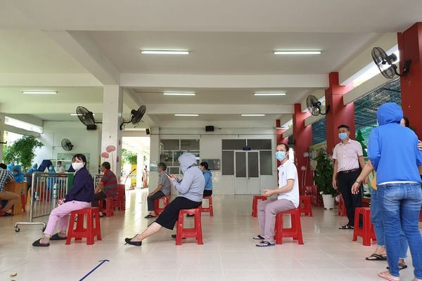 Một khu vực bầu cử có 2 ca nhiễm Covid-19, TP.HCM lấy mẫu hơn 2.000 người