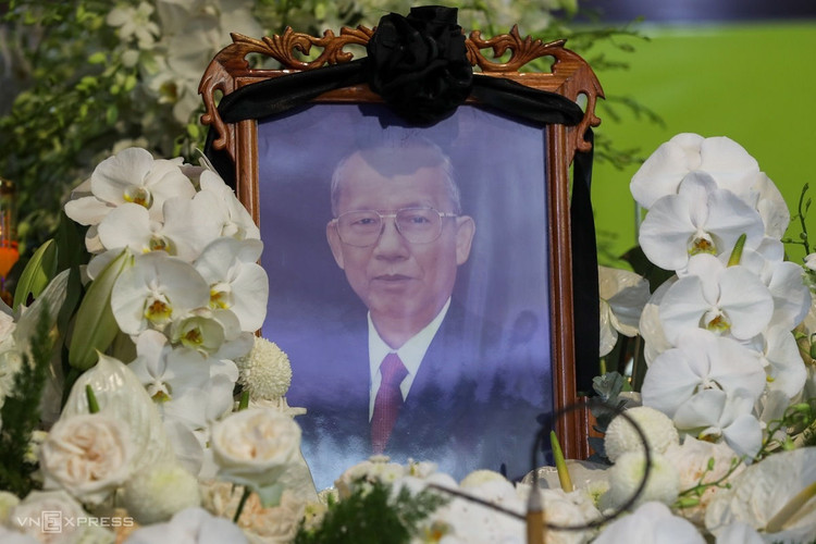 Người dân viếng nguyên Phó thủ tướng Trương Vĩnh Trọng ảnh 1