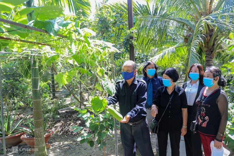 Người dân viếng nguyên Phó thủ tướng Trương Vĩnh Trọng ảnh 10