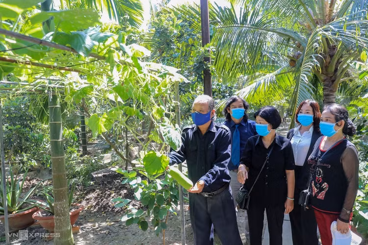 Người dân viếng nguyên Phó thủ tướng Trương Vĩnh Trọng ảnh 10