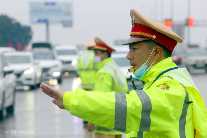 Cục CSGT: Cảnh sát sẽ xử phạt không cần giấy tờ, tước bằng lái trên mạng - 4