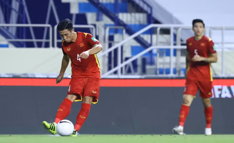 Tan truong cao diem nhat tran Viet Nam 2-1 Indonesia anh 2