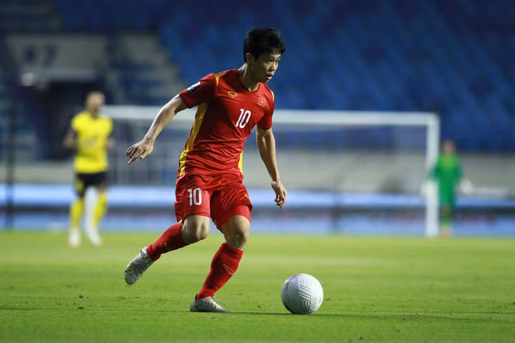 Tan truong cao diem nhat tran Viet Nam 2-1 Indonesia anh 10