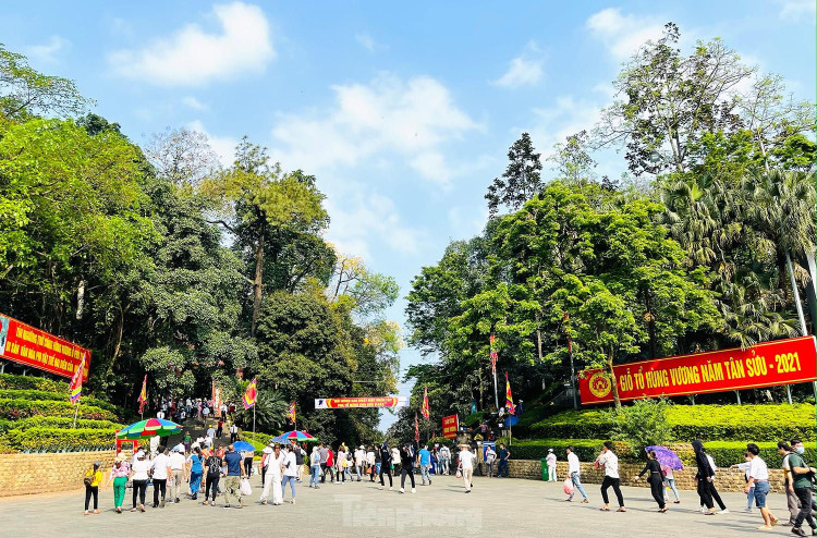 'Mắt thần' đảm bảo an toàn Giỗ Tổ Hùng Vương và Lễ hội Đền Hùng ảnh 1