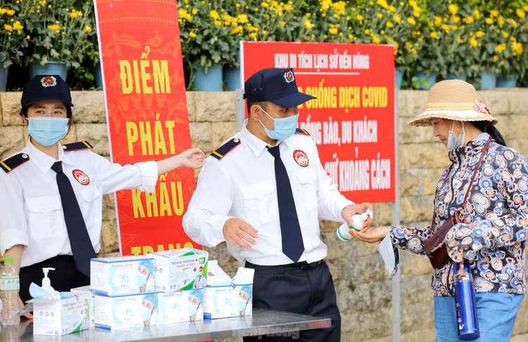 'Mắt thần' đảm bảo an toàn Giỗ Tổ Hùng Vương và Lễ hội Đền Hùng ảnh 4