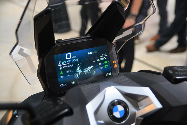 Nhung mau xe tay ga phan khoi lon dang chu y tai Viet Nam anh 10