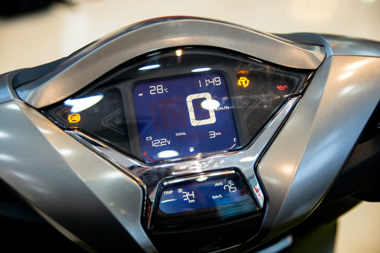 Nhung mau xe tay ga phan khoi lon dang chu y tai Viet Nam anh 20