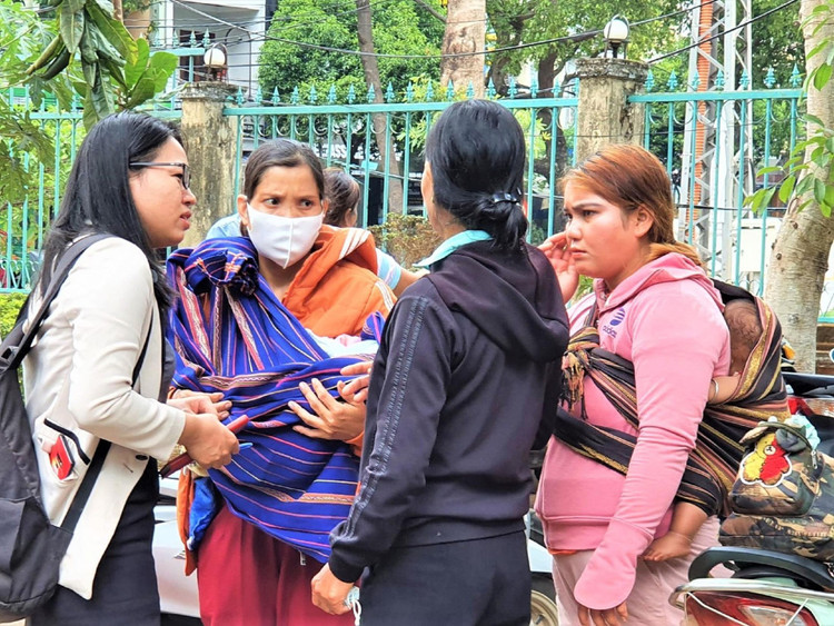 120 năm tù cho nhóm giả cô dâu, chú rể lừa đảo ảnh 1