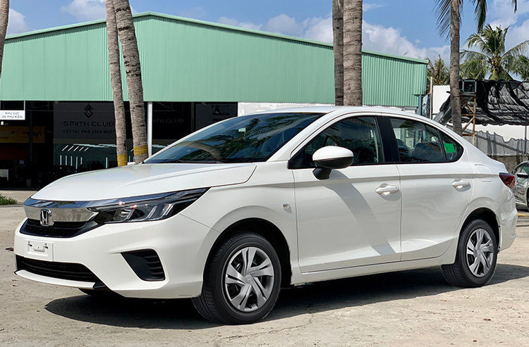 Ô tô giá rẻ cấp tập ra mắt, hợp túi tiền người lần đầu mua xe