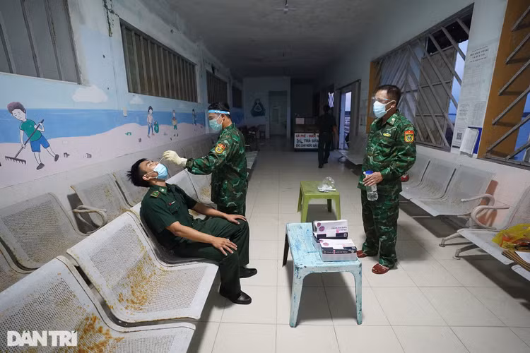 Trắng đêm bảo vệ vùng xanh trên biển tại xã đảo duy nhất ở TPHCM - 7