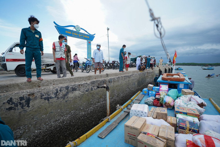 Trắng đêm bảo vệ vùng xanh trên biển tại xã đảo duy nhất ở TPHCM - 5