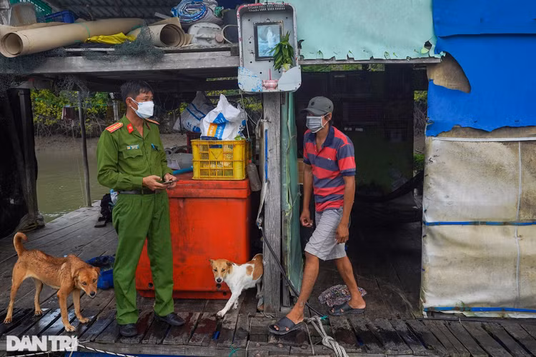 Trắng đêm bảo vệ vùng xanh trên biển tại xã đảo duy nhất ở TPHCM - 10