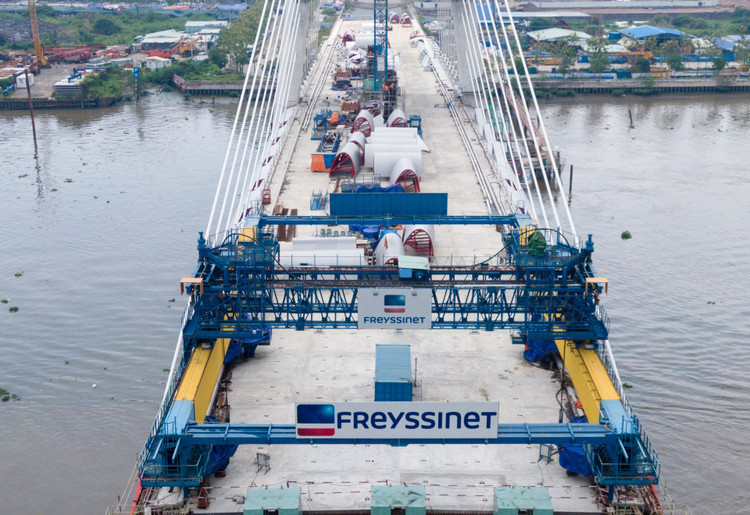 cau Thu Thiem 2 anh 2