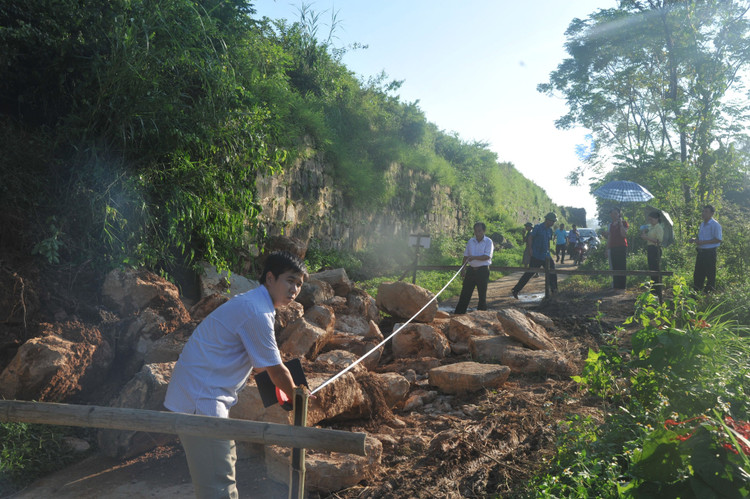 thanh nha ho sat lo anh 2