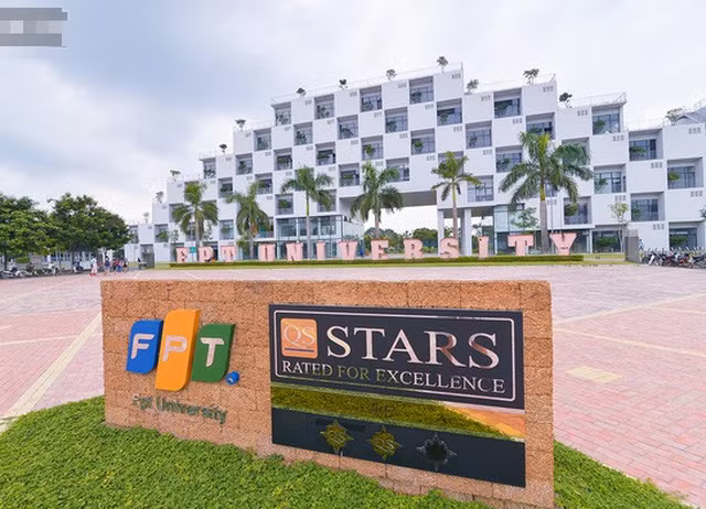 Ngày cực nóng của Hà Nội: Liên tiếp 11 ca Covid-19 chỉ trong 24h - 4