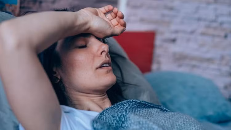 Hội chứng COVID-19 kéo dài có những triệu chứng nào? - 1