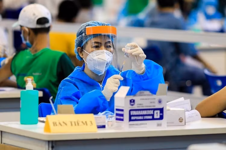  Thử nghiệm vaccine COVID-19 Việt Nam sản xuất theo công nghệ Mỹ - 1