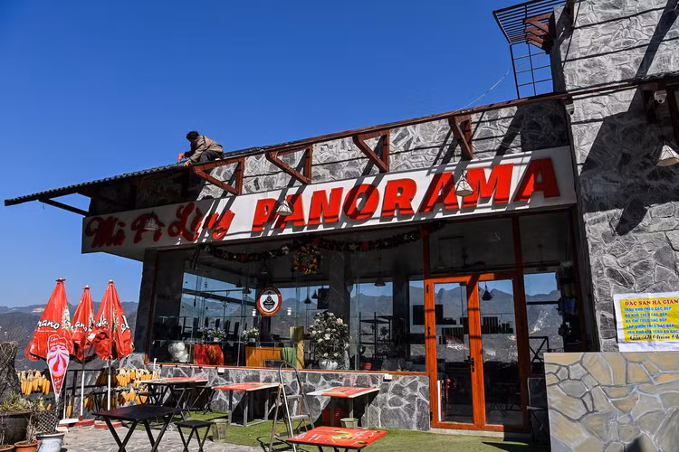 Nhà hàng ở Mã Pì Lèng sau nửa năm 'cải tạo' ảnh 4