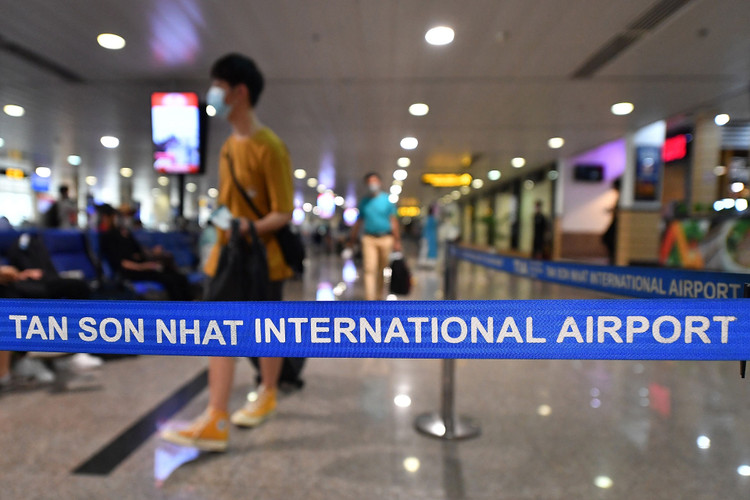 co nen dau tu co phieu hang khong anh 2