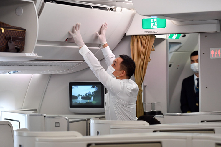 co nen dau tu co phieu hang khong anh 1