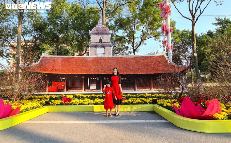 TRỰC TIẾP: Người dân cả nước chờ đón năm mới Tân Sửu 2021 - 25