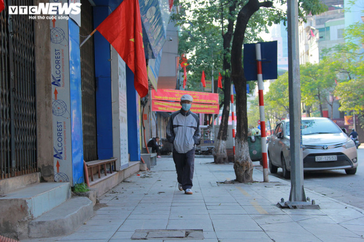 TRỰC TIẾP: Người dân cả nước chờ đón năm mới Tân Sửu 2021 - 30