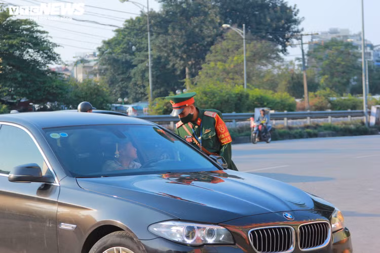 TRỰC TIẾP: Người dân cả nước chờ đón năm mới Tân Sửu 2021 - 4