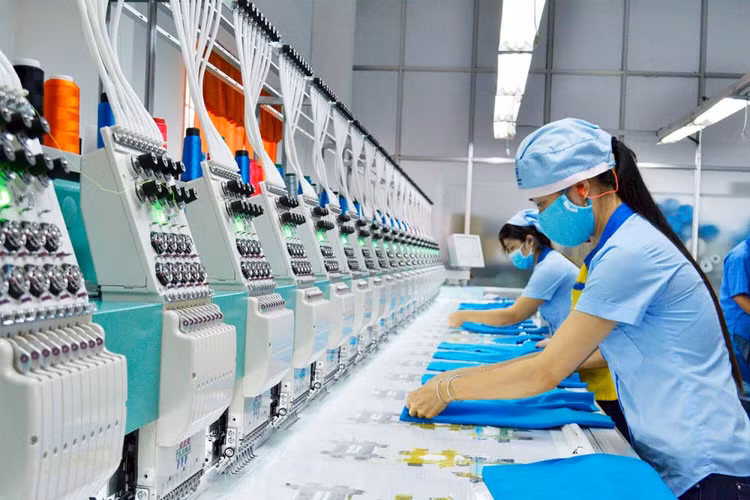 Cổ phiếu trước Tết: Mã nào tăng sốc, mã nào giảm sâu’? - 1