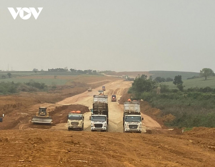 Cao tốc Bắc-Nam: Thay ngay nhà thầu năng lực kém để đảm bảo tiến độ ảnh 1