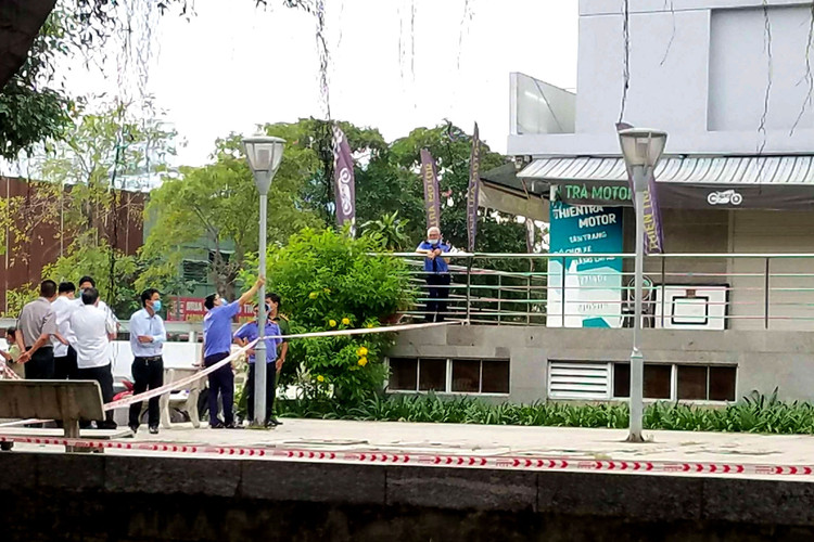 Vụ Chi cục trưởng Thi hành án rơi lầu: Đang điều trị bệnh trầm cảm - 1