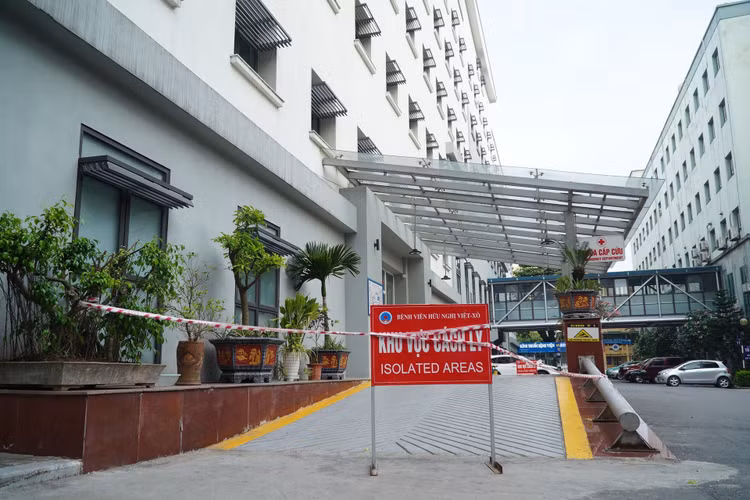 CDC Hà Nội: Khó xác định nguồn lây vợ chồng nguyên Giám đốc Hacinco - 1